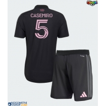 Otroški Nogometni dresi Inter Miami Casemiro #5 Gostujoči 2026-27 Kratek Rokav (+ Kratke hlače)